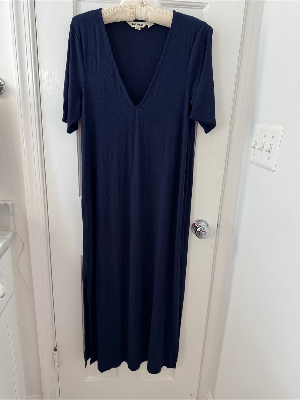 Boden Navy V-Neck Short Sleeve lightweight Maxi Dress